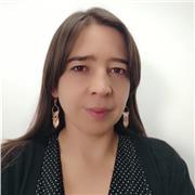 Profesor de tecnología imparte clases de excel a todas las edades